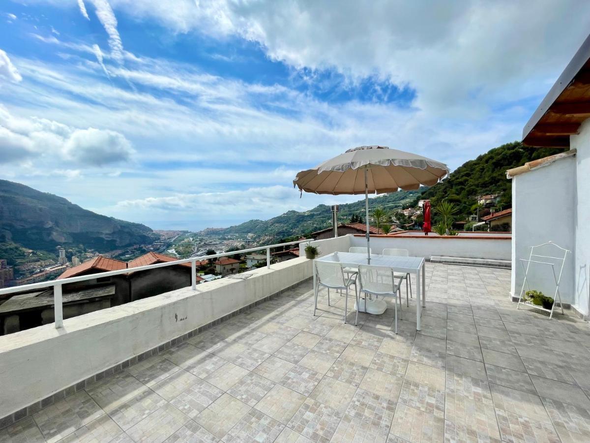 La Terrazza Di Seglia Apartman Ventimiglia Kültér fotó