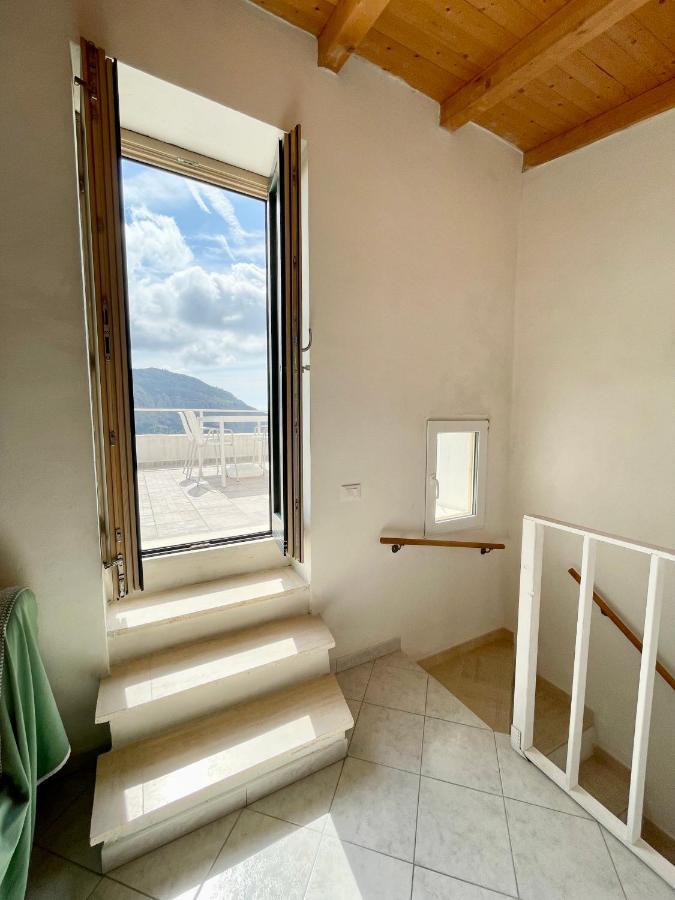 La Terrazza Di Seglia Apartman Ventimiglia Kültér fotó